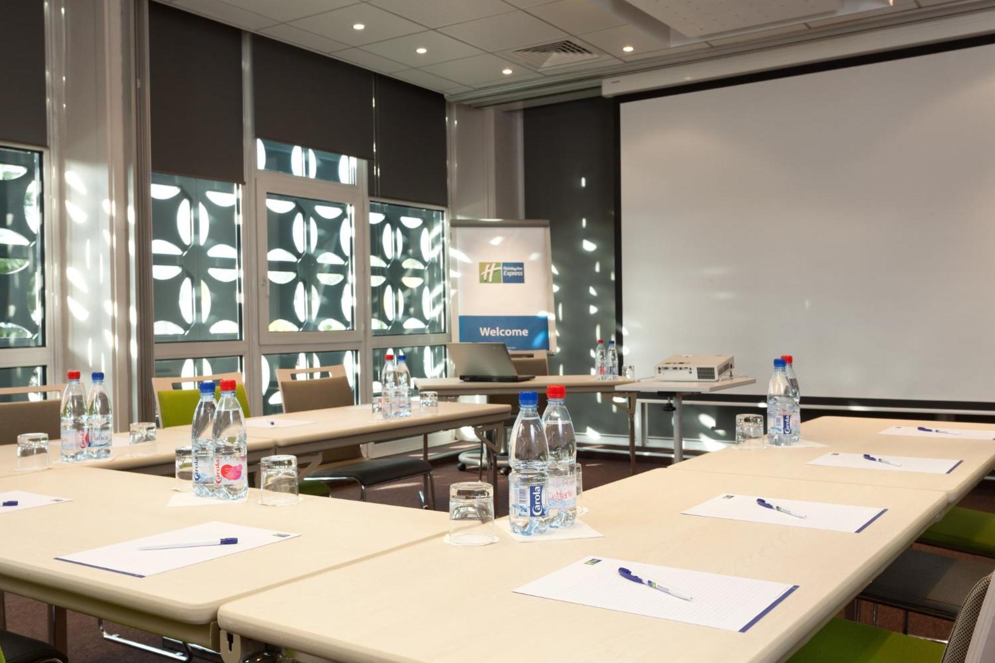 Express Strasbourg - Sud By Ihg Hotel